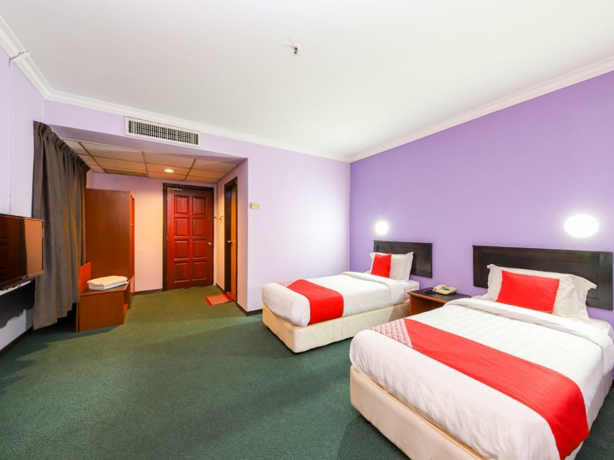 Oyo 472 Comfort Hotel 1 Klang Exterior photo